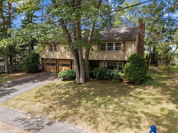 8 Emily Road, Framingham MA 01701