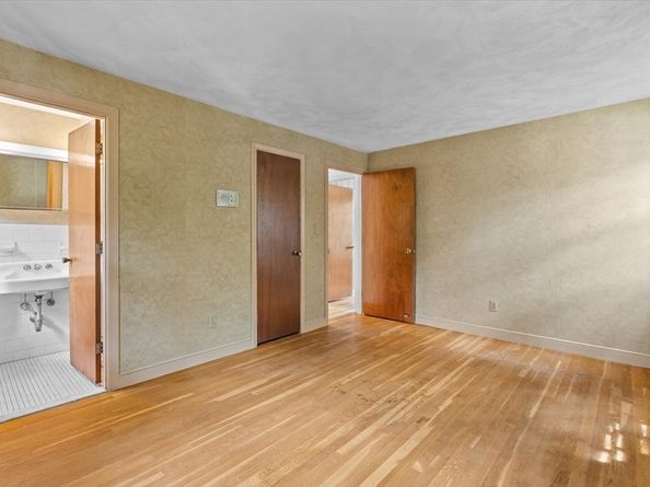 8 Emily Road, Framingham MA 01701
