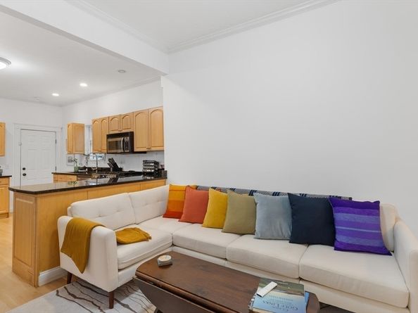 84-86 Mt Vernon St 841, Somerville MA 02145