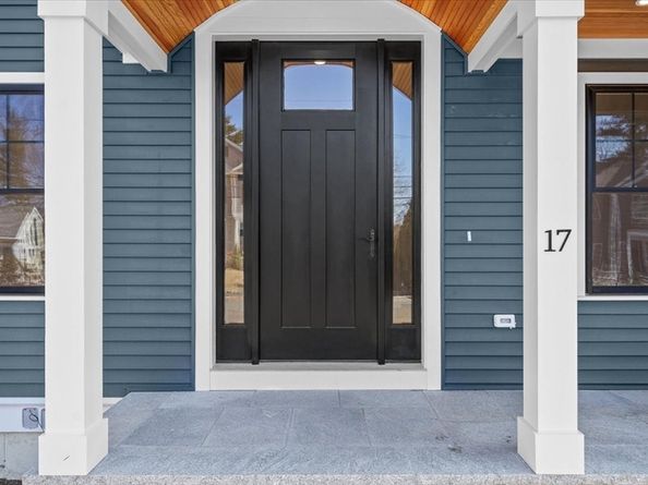 17 Harwood Rd, Natick MA 01760