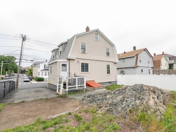 263 Jefferson Ave, Salem MA 01970