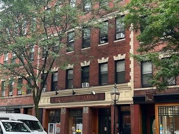 141-143 Charles St