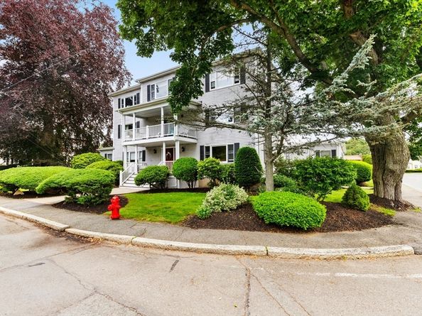 162 Willow Rd 11, Nahant MA 01908