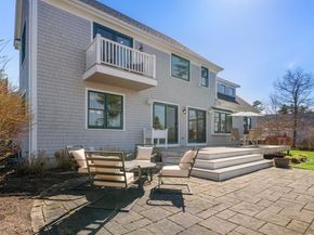11 Redtail Ln, Carver MA 02330