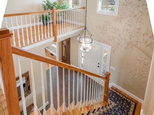 11 Redtail Ln, Carver MA 02330