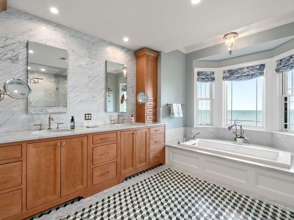 62 Bay Street, Quincy MA 02171