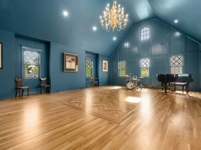 62 Bay Street, Quincy MA 02171
