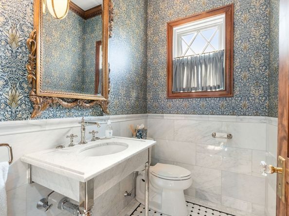 62 Bay Street, Quincy MA 02171