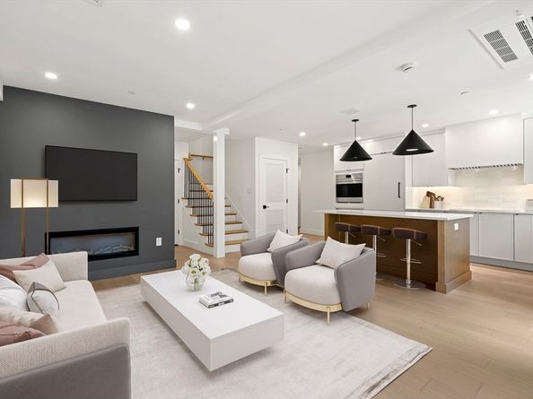 145 Warren St 4, Newton MA 02459