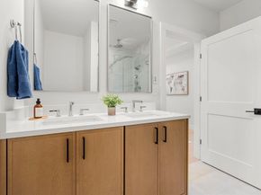 145 Warren St 4, Newton MA 02459