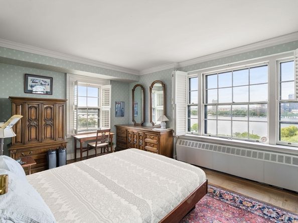 274 Beacon Street 8R, Boston MA 02116