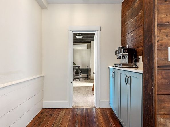 2 Oxford Pl, Worcester MA 01609
