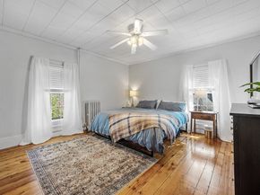 2 Oxford Pl, Worcester MA 01609