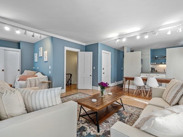 2 Oxford Pl, Worcester MA 01609