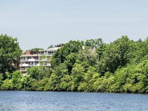 231 Coolidge Ave 410, Watertown MA 02472