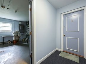 79 Walnut St 3, Newton MA 02460