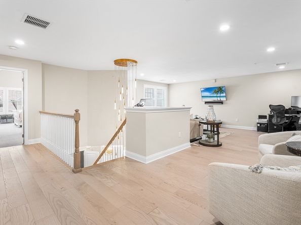 27 Richardson Dr 27, Millis MA 02054