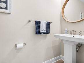 27 Richardson Dr 27, Millis MA 02054