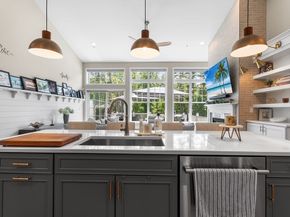27 Richardson Dr 27, Millis MA 02054
