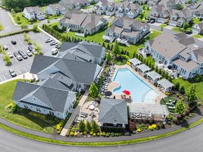 27 Richardson Dr 27, Millis MA 02054