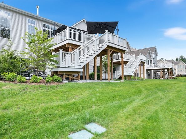 27 Richardson Dr 27, Millis MA 02054