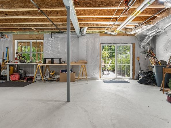 27 Richardson Dr 27, Millis MA 02054