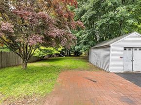 22 Arthur St, Framingham MA 01702