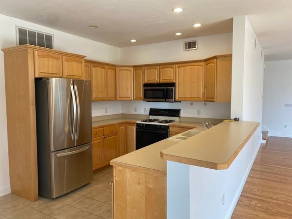 69 East Main 1, Gloucester MA 01930