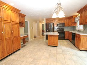 14 Oak Cir, Princeton MA 01541