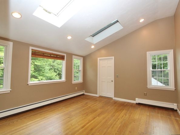14 Oak Cir, Princeton MA 01541
