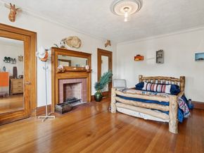 929 Beacon St, Newton MA 02459