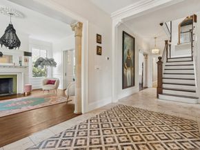 929 Beacon St, Newton MA 02459