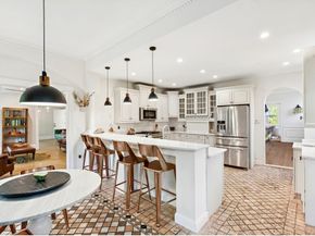 929 Beacon St, Newton MA 02459