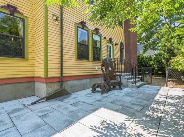 929 Beacon St, Newton MA 02459