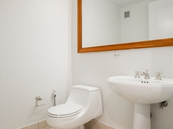 1 Avery St 11G, Boston MA 02111