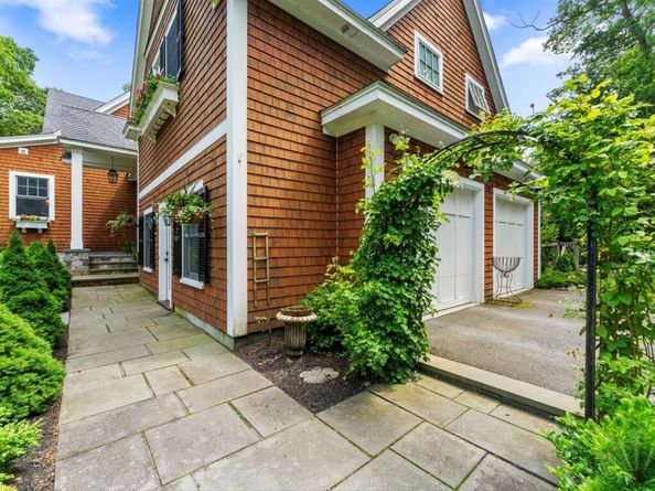 35 Forster Road, Manchester MA 01944
