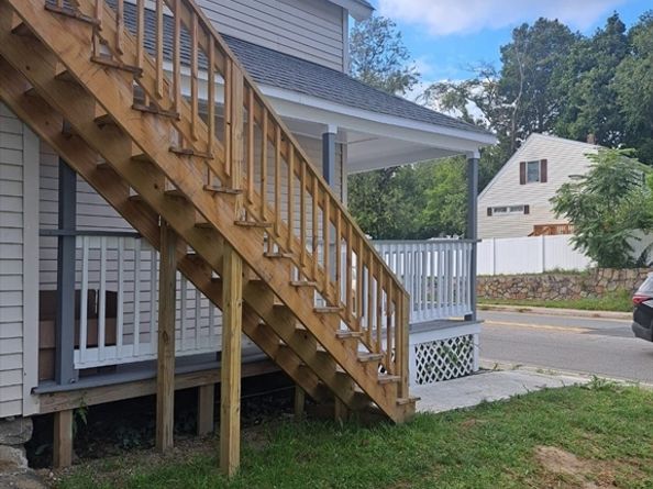 94 Massasoit Rd, Worcester MA 01604