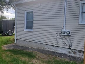 94 Massasoit Rd, Worcester MA 01604