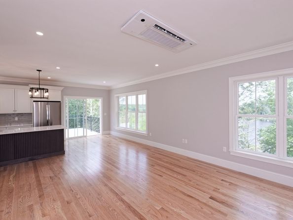 10 Macarthur Ave, Norfolk MA 02056