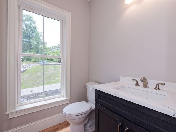 10 Macarthur Ave, Norfolk MA 02056