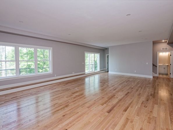 10 Macarthur Ave, Norfolk MA 02056
