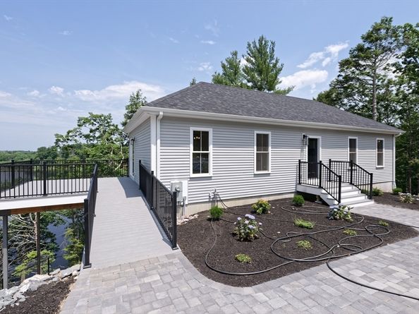 10 Macarthur Ave, Norfolk MA 02056