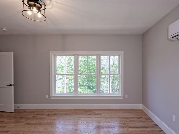 10 Macarthur Ave, Norfolk MA 02056