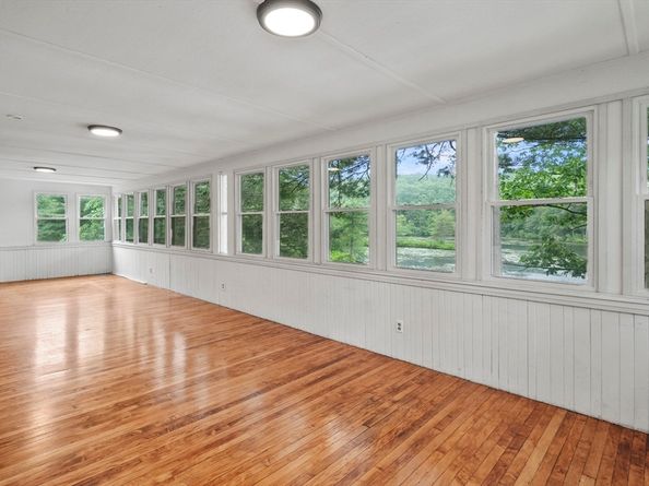 3 Cranberry Meadow Shore Road, Charlton MA 01507