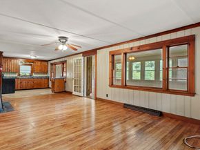 3 Cranberry Meadow Shore Road, Charlton MA 01507