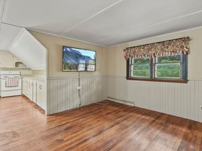 3 Cranberry Meadow Shore Road, Charlton MA 01507