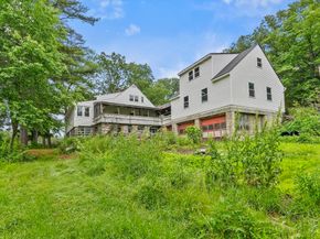 3 Cranberry Meadow Shore Road, Charlton MA 01507