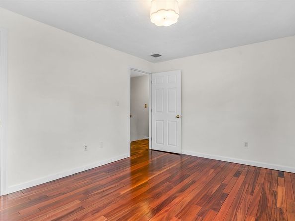 12 Saddle Hill Dr, Northborough MA 01532