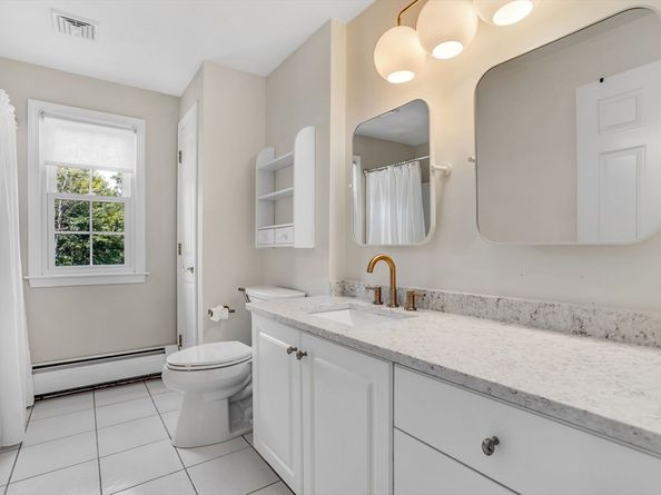 12 Saddle Hill Dr, Northborough MA 01532