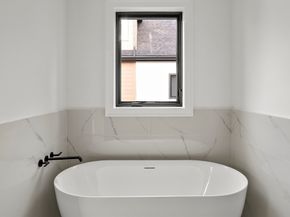 228 Auburn St 228, Newton MA 02466